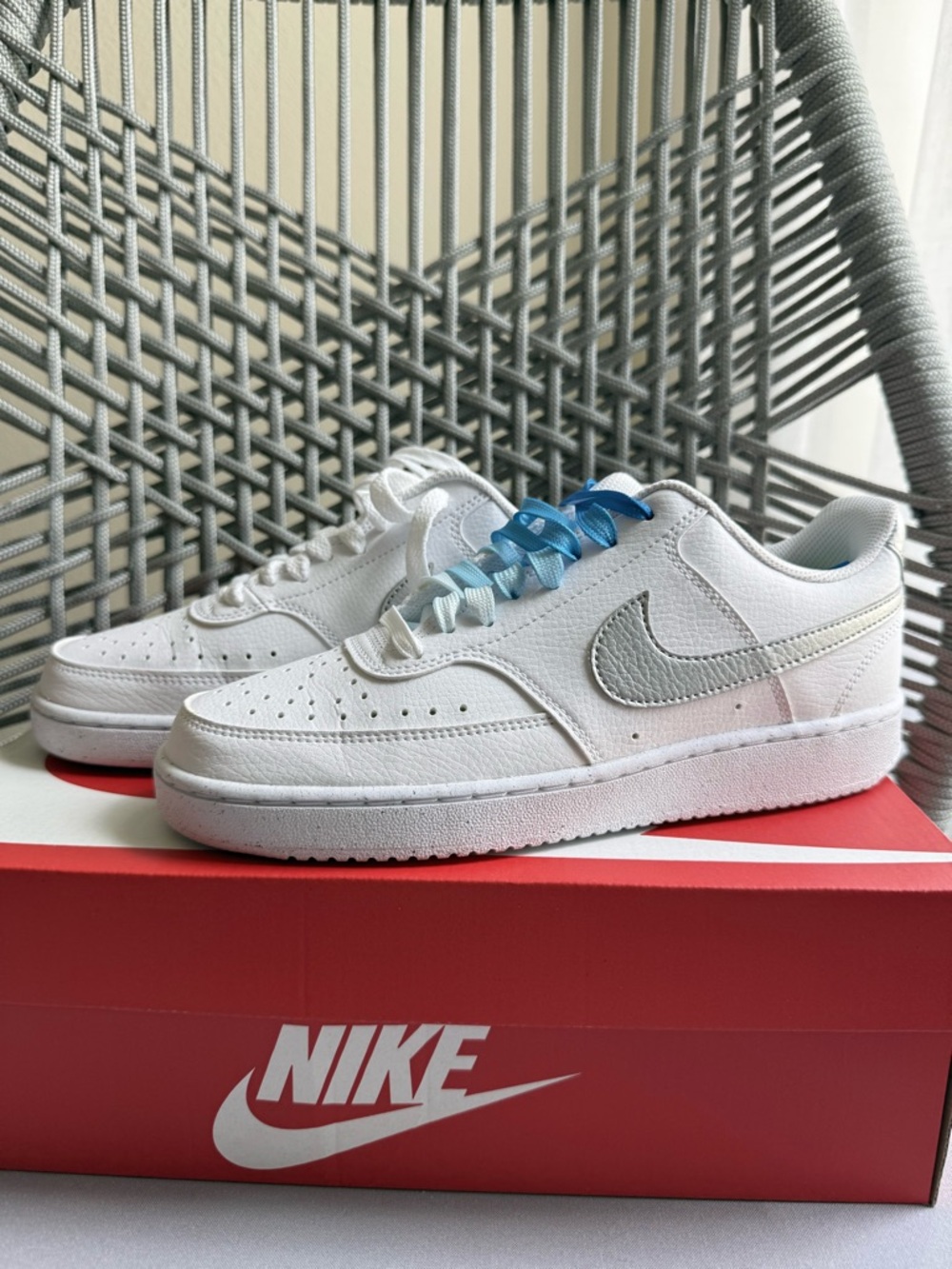 NEW Nike Court White Low-Top Sneakers with Silver swoosh